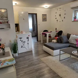 studio-apartman-mary-rovinj.in-istria.net/